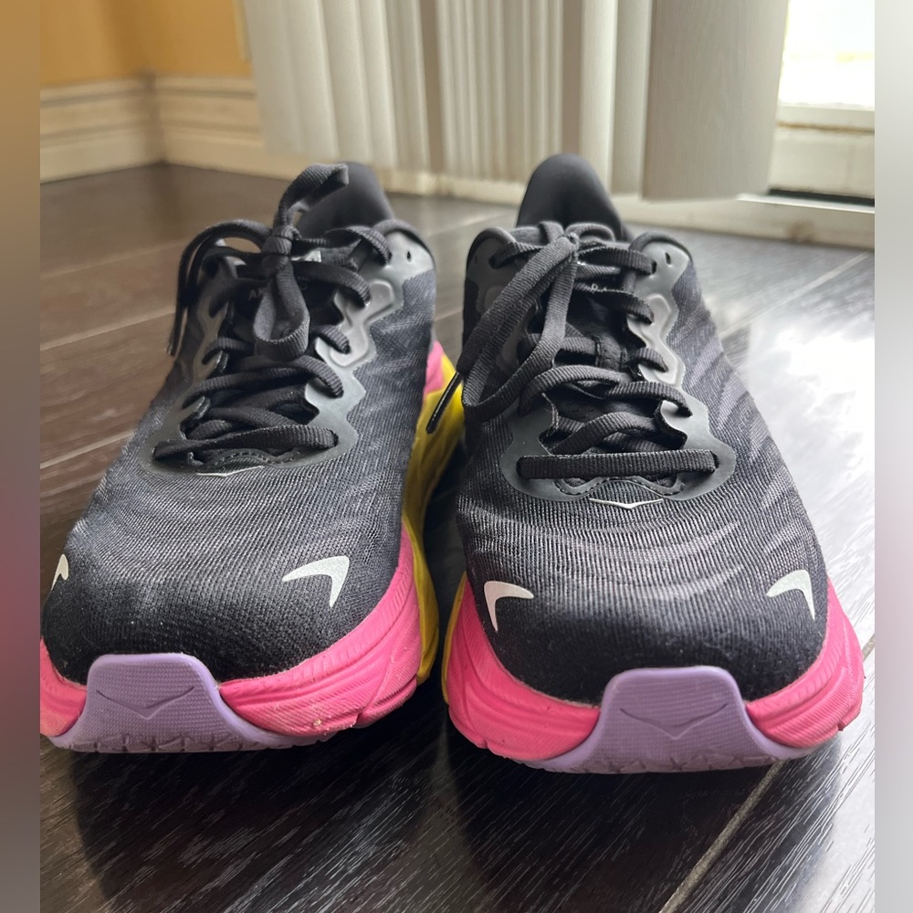 Hoka One One Arahi women sneakers running shoes - size 7.5